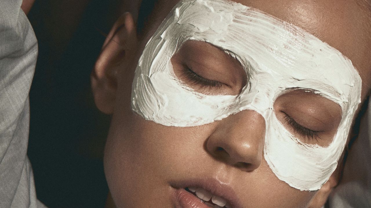 Masque : 8 formules bluffantes qui transforment la peau en une seule application