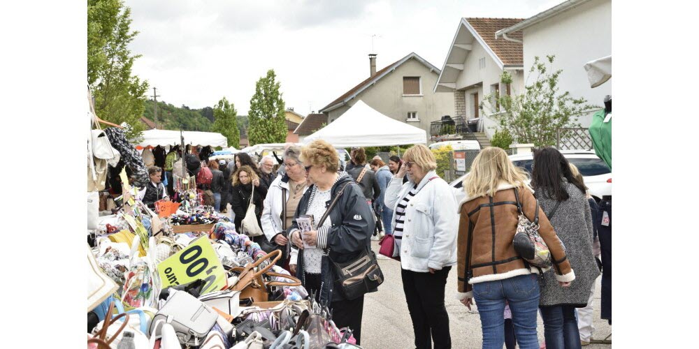 Saint-Victor-de-Cessieu. Grande foire annuelle du village le 8 mai