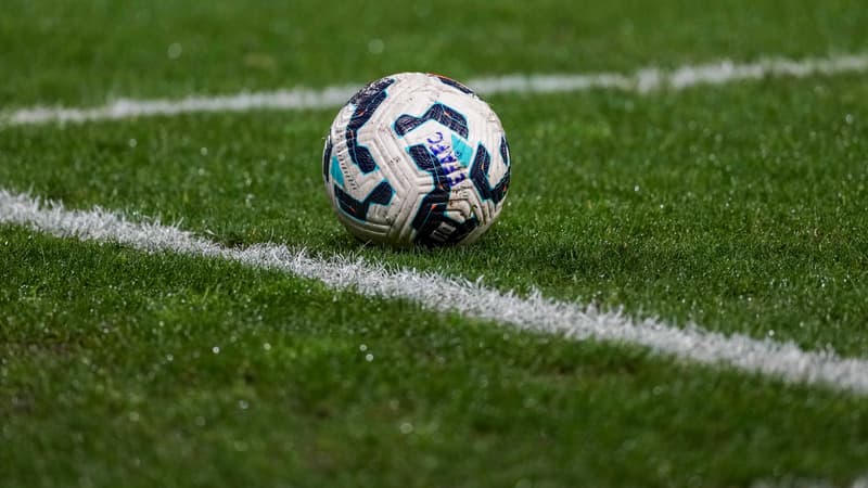 Un footballeur de 14 ans de l'AS Jeunesse Aubervilliers meurt d'un arrêt cardiaque en plein match